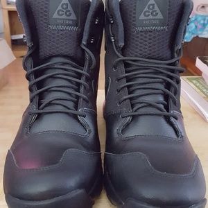 nike stasis acg boots